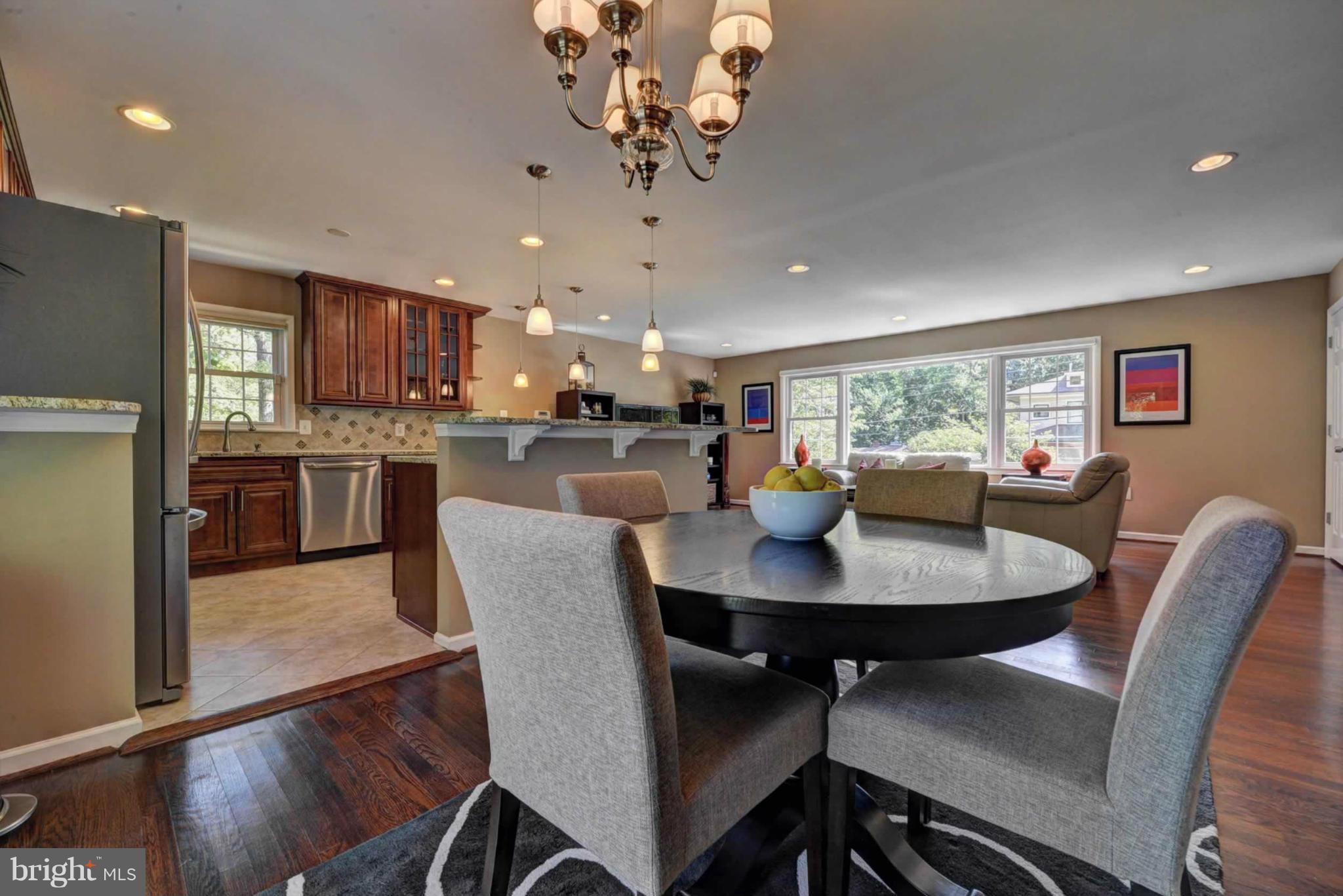 VIENNA WOODS - Residential