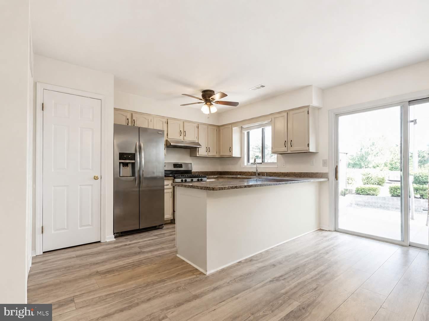 24 TOPAZ LANE