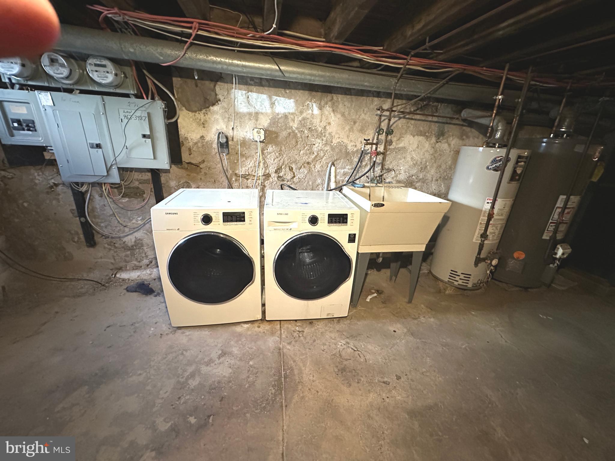 POINT BREEZE - Residential Lease