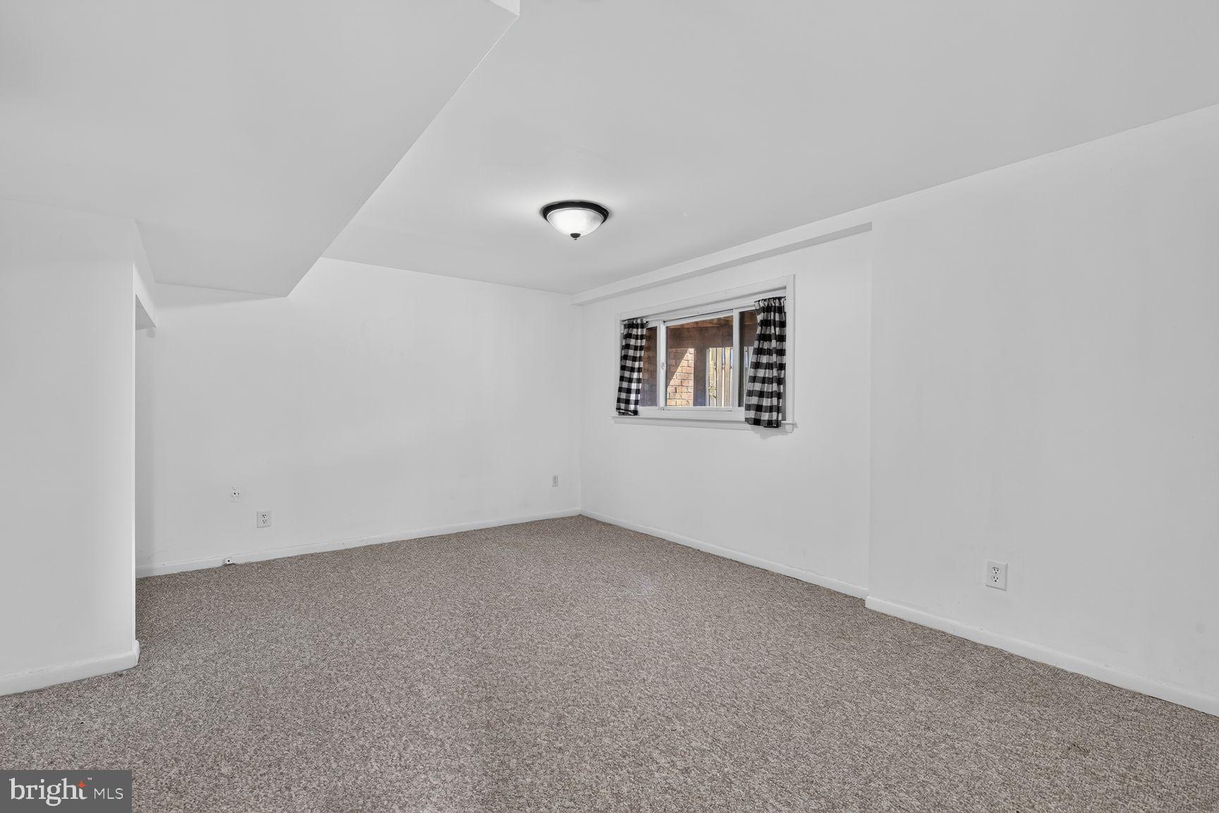 10903 KNIGHTS BRIDGE COURT