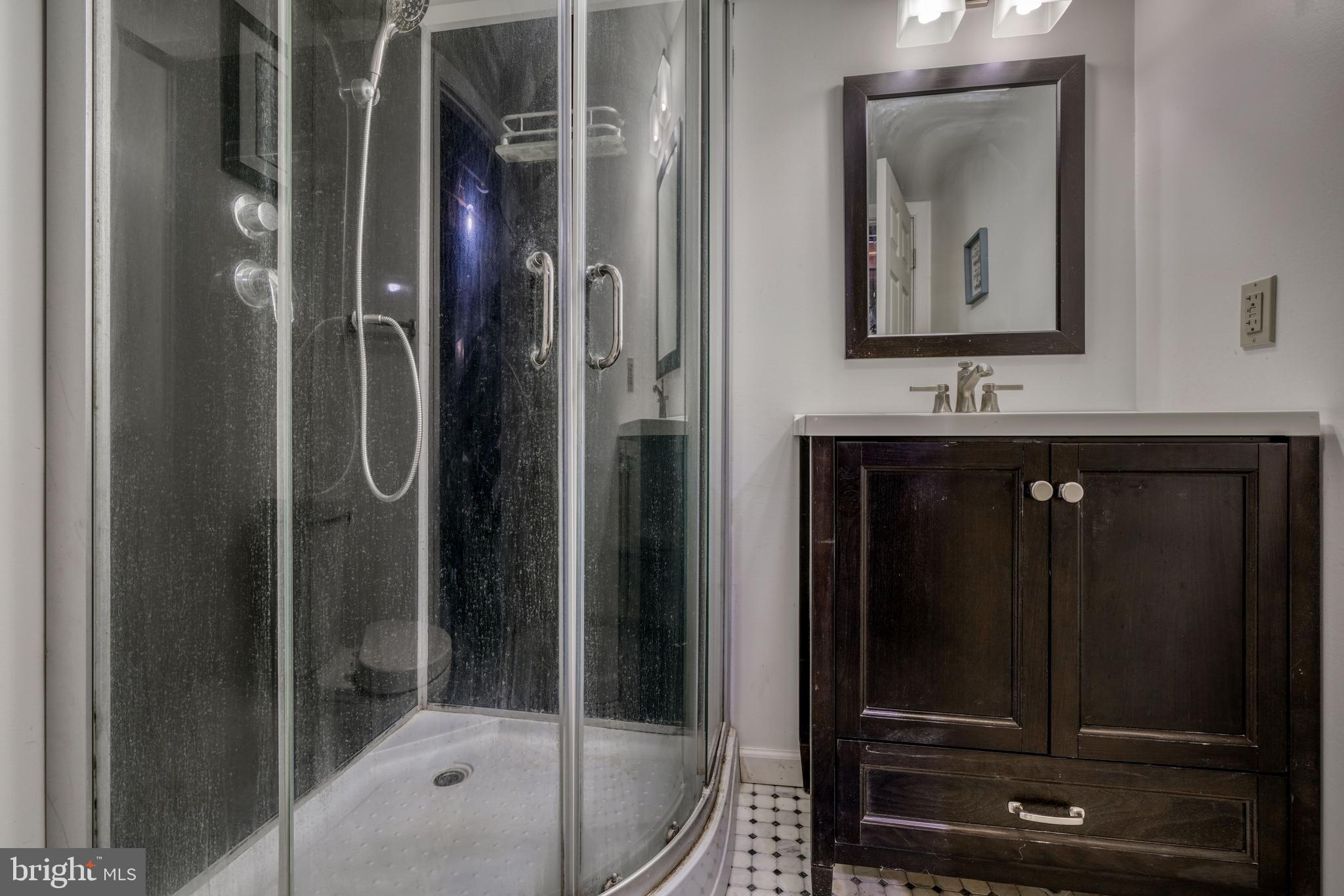 WINCHESTER PARK - Residential