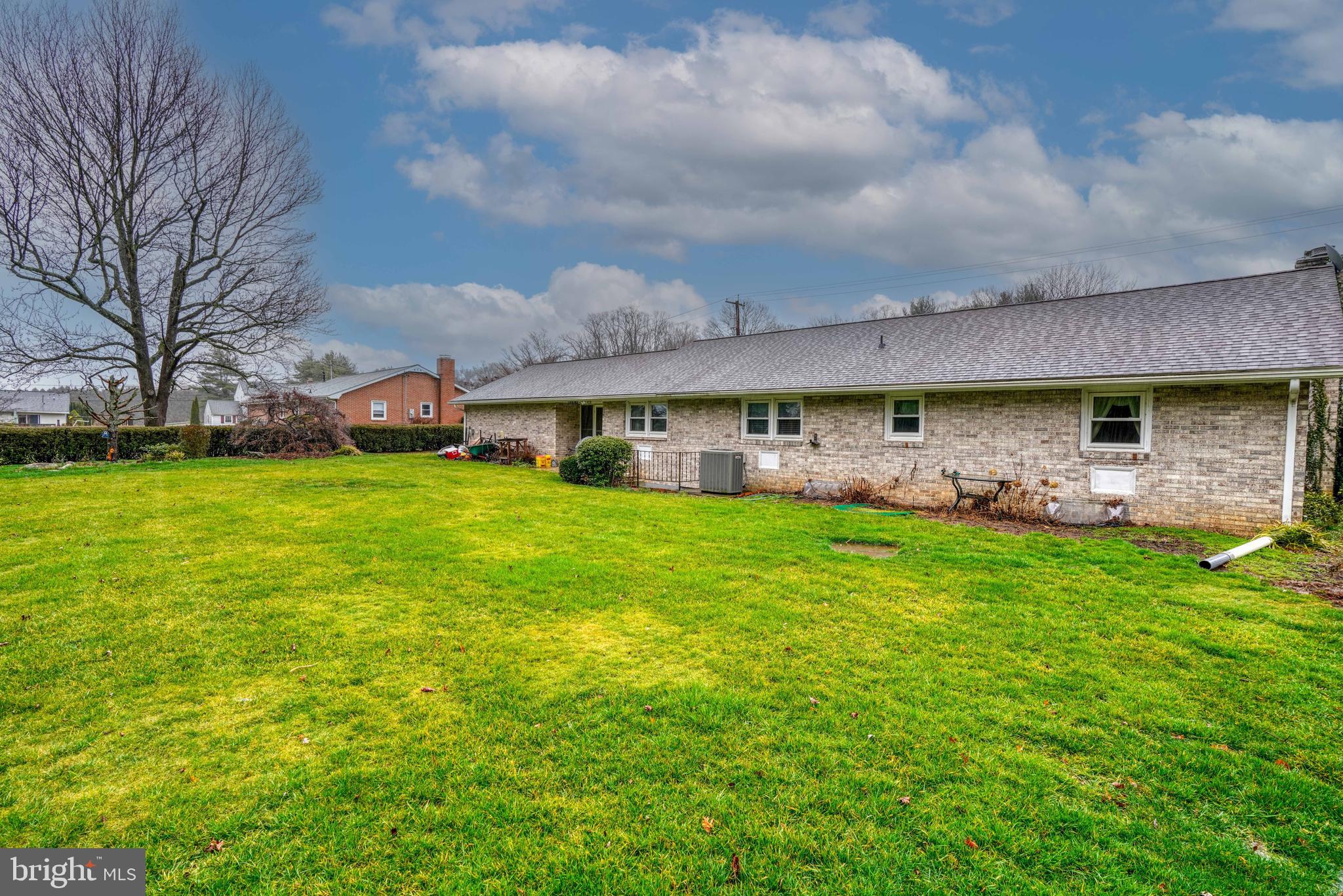 WINCHESTER PARK - Residential