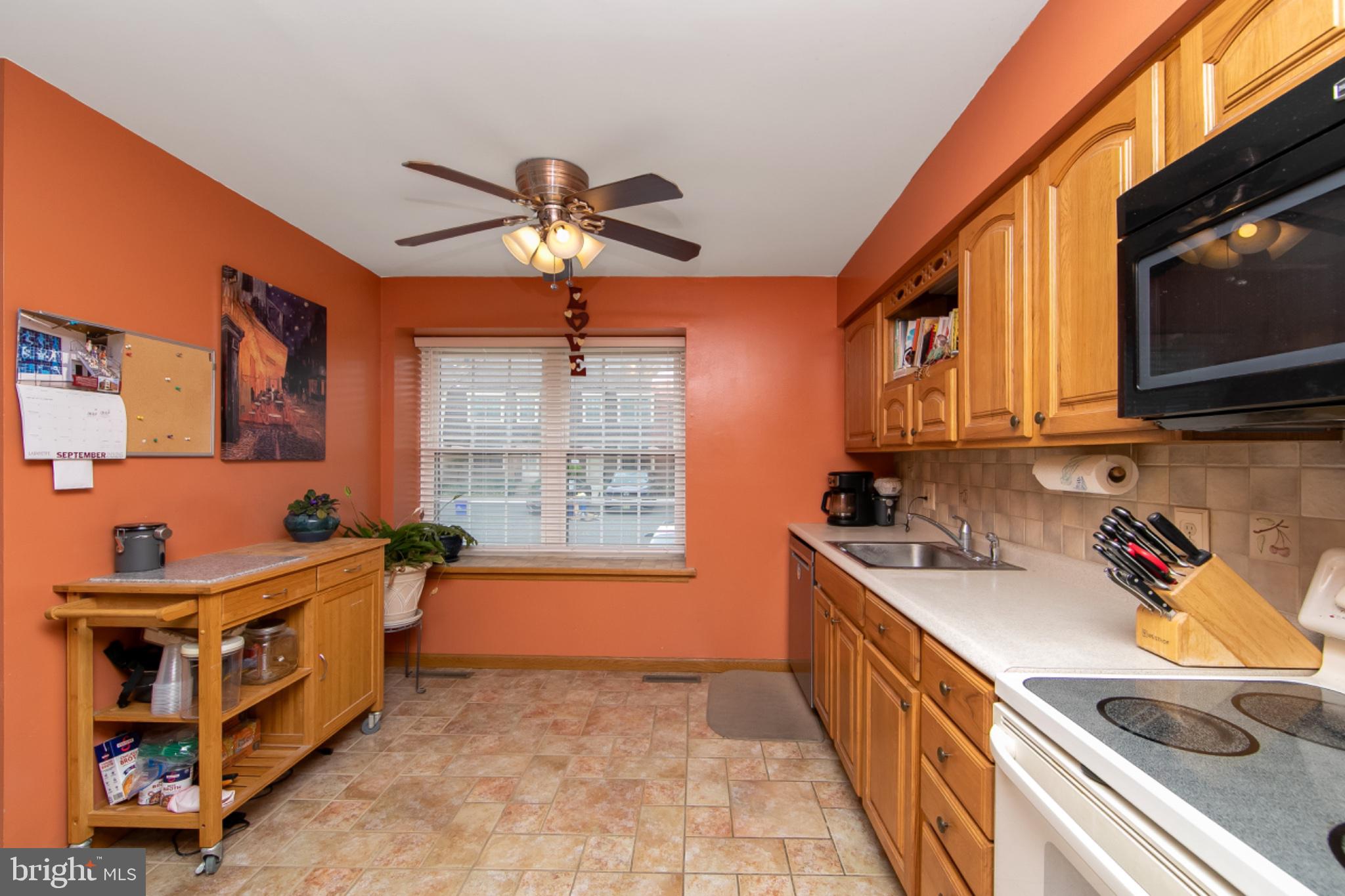27 CROFTON COMMONS
