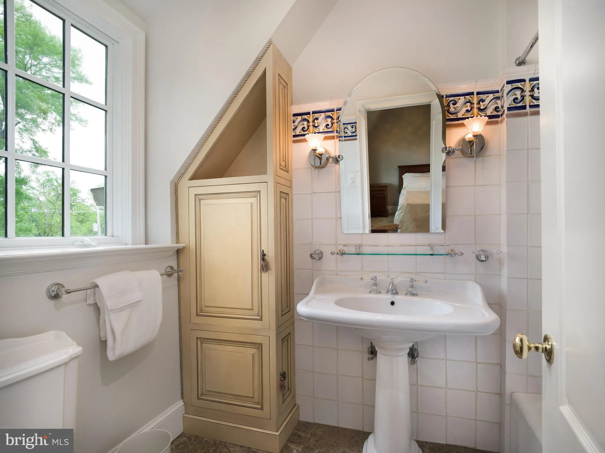 Villanova, Pennsylvania 19085, United States, 5 Bedrooms Bedrooms, ,8 BathroomsBathrooms,Residential,Active,186497