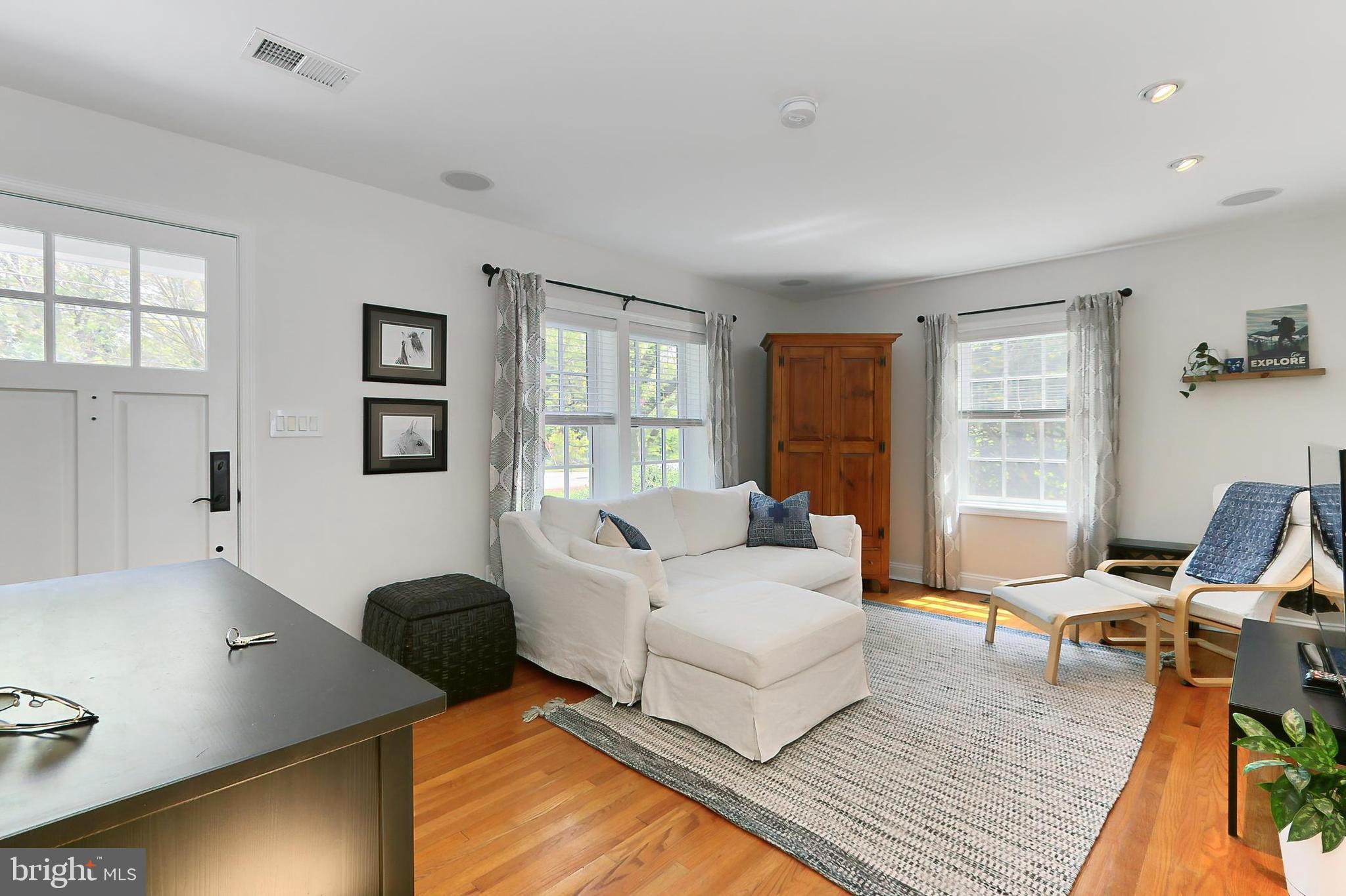 POPKINS HEIGHTS - Residential Lease