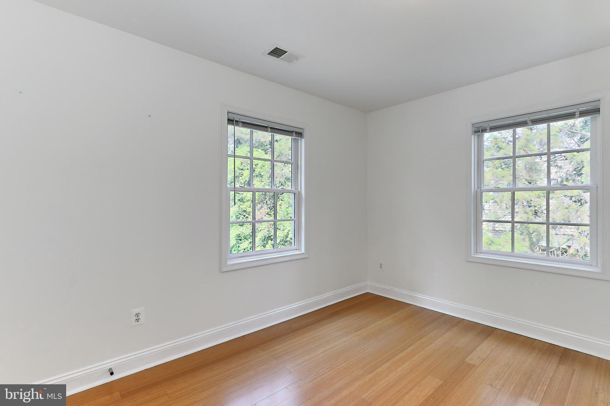 POPKINS HEIGHTS - Residential Lease