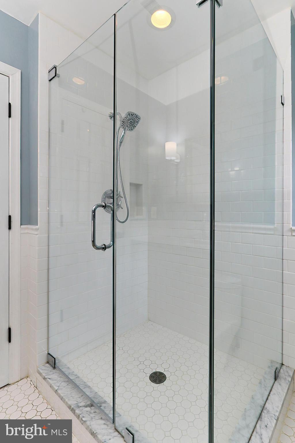 POPKINS HEIGHTS - Residential Lease