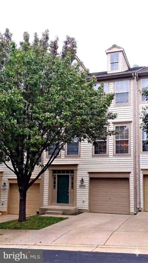 Photo of 9305 China Grove Court, MANASSAS, VA 20110 (MLS # VAMN2010372)