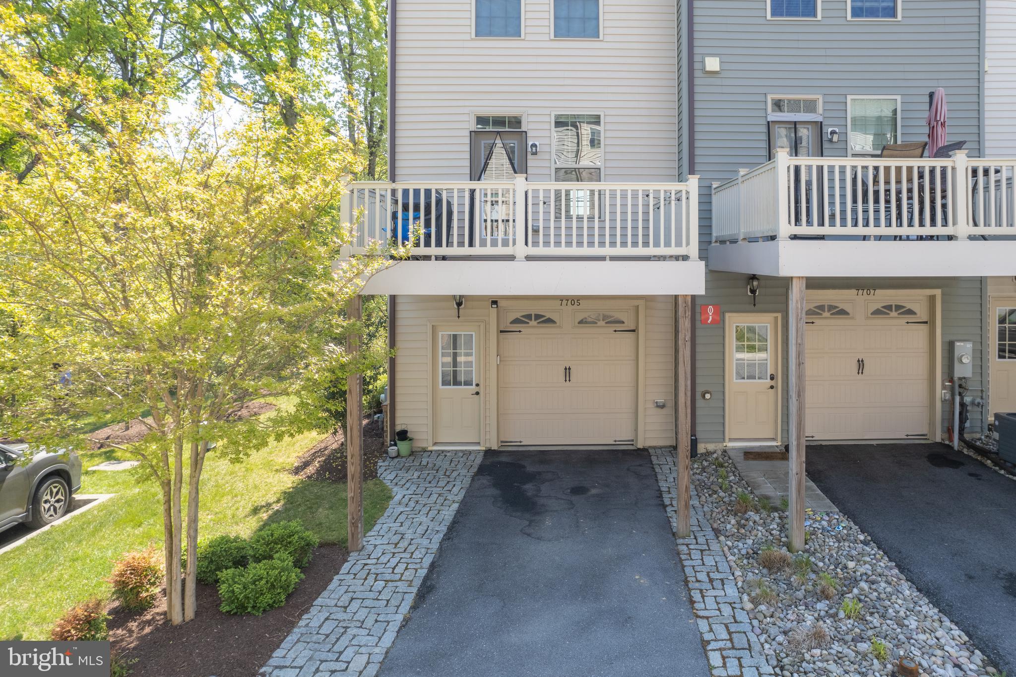 PARKSIDE - Residential