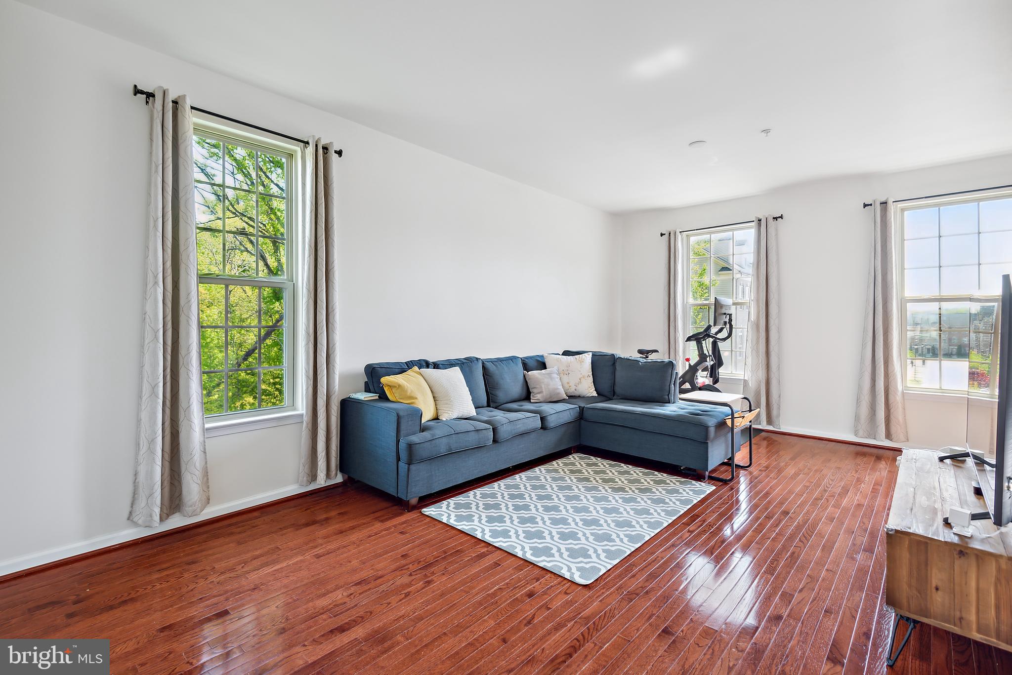 PARKSIDE - Residential