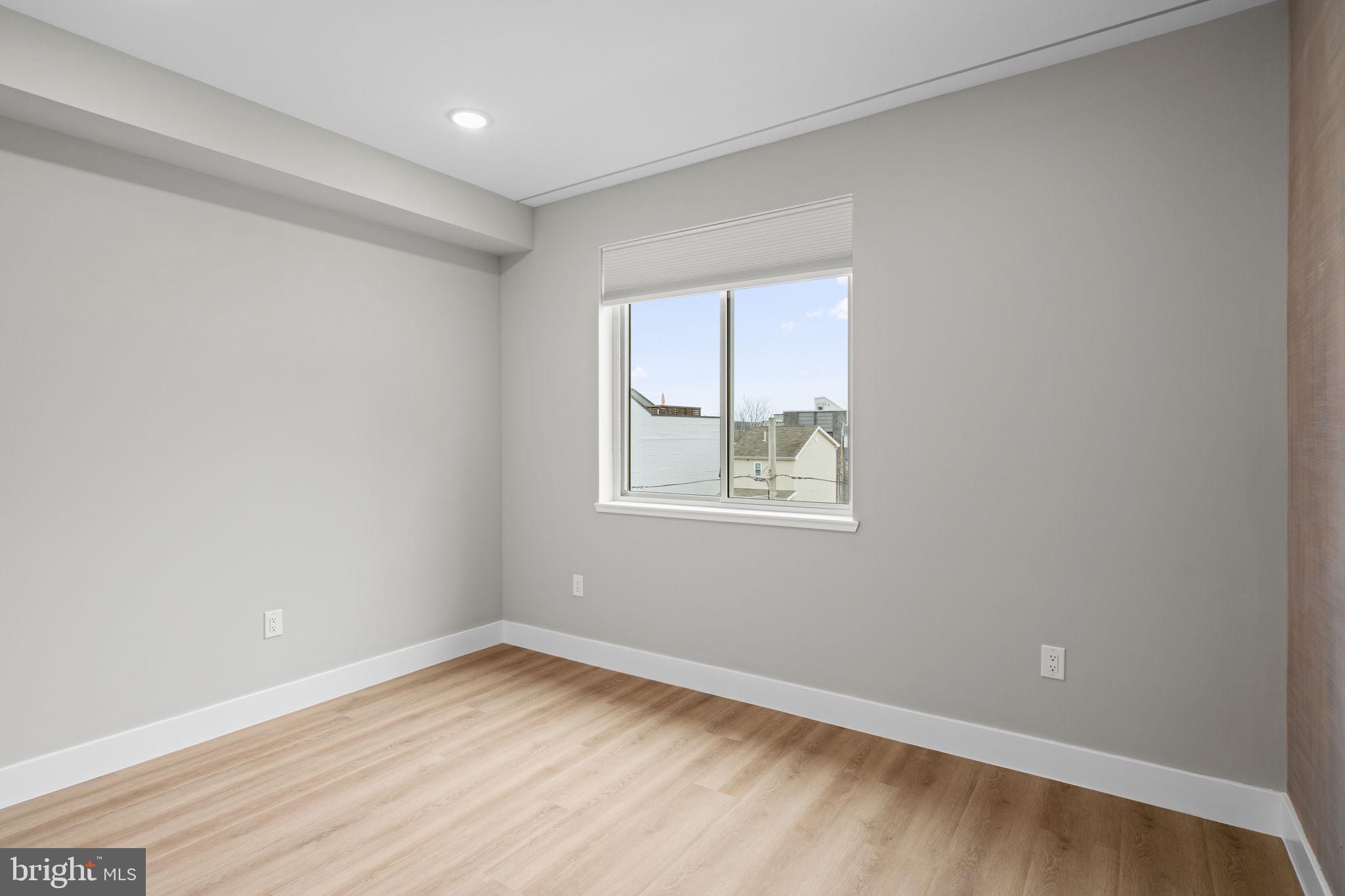 OLDE KENSINGTON - Residential Income