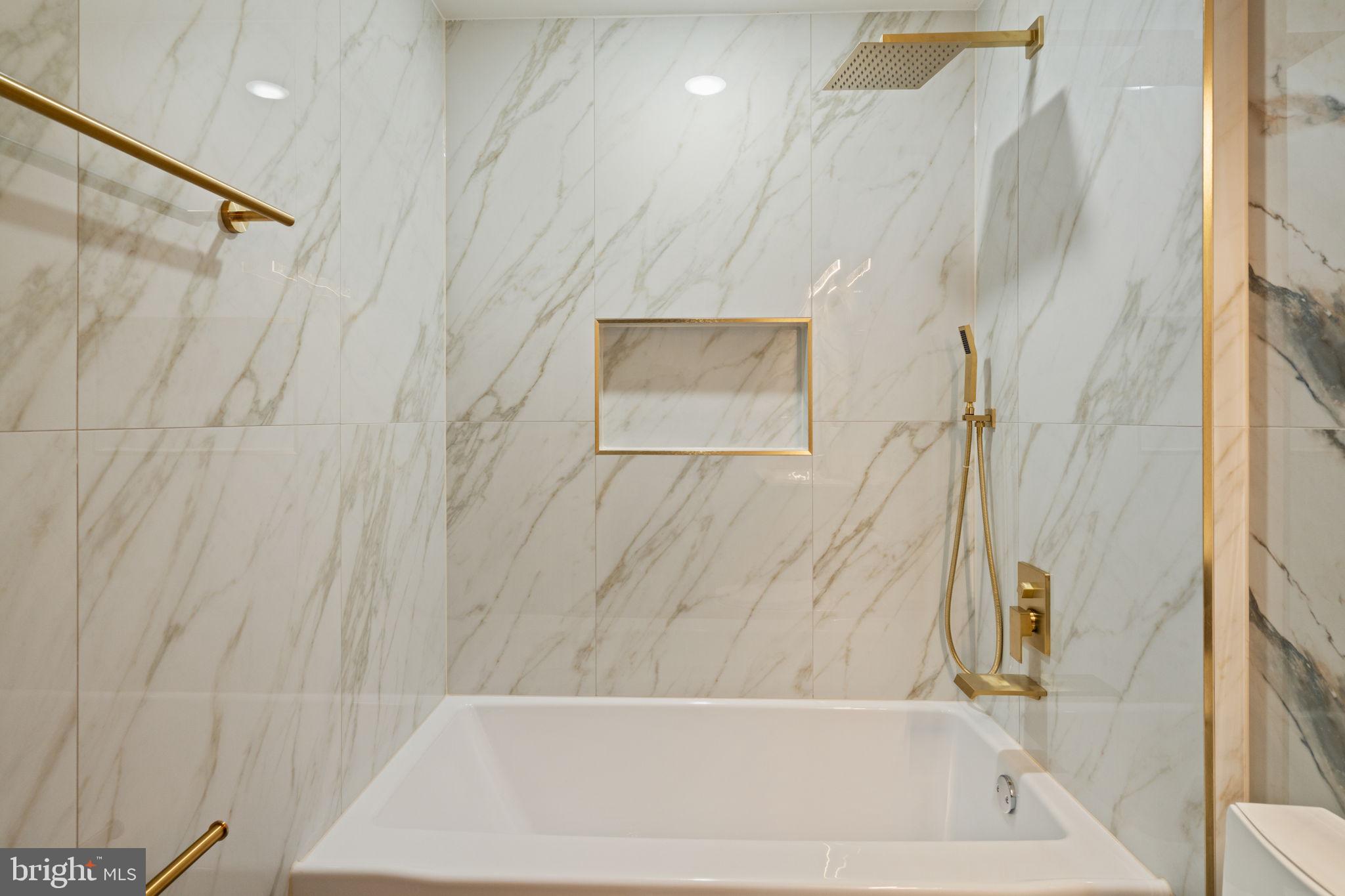 OLDE KENSINGTON - Residential Income