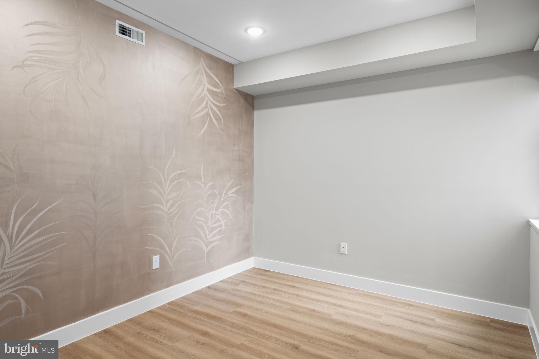 OLDE KENSINGTON - Residential Income