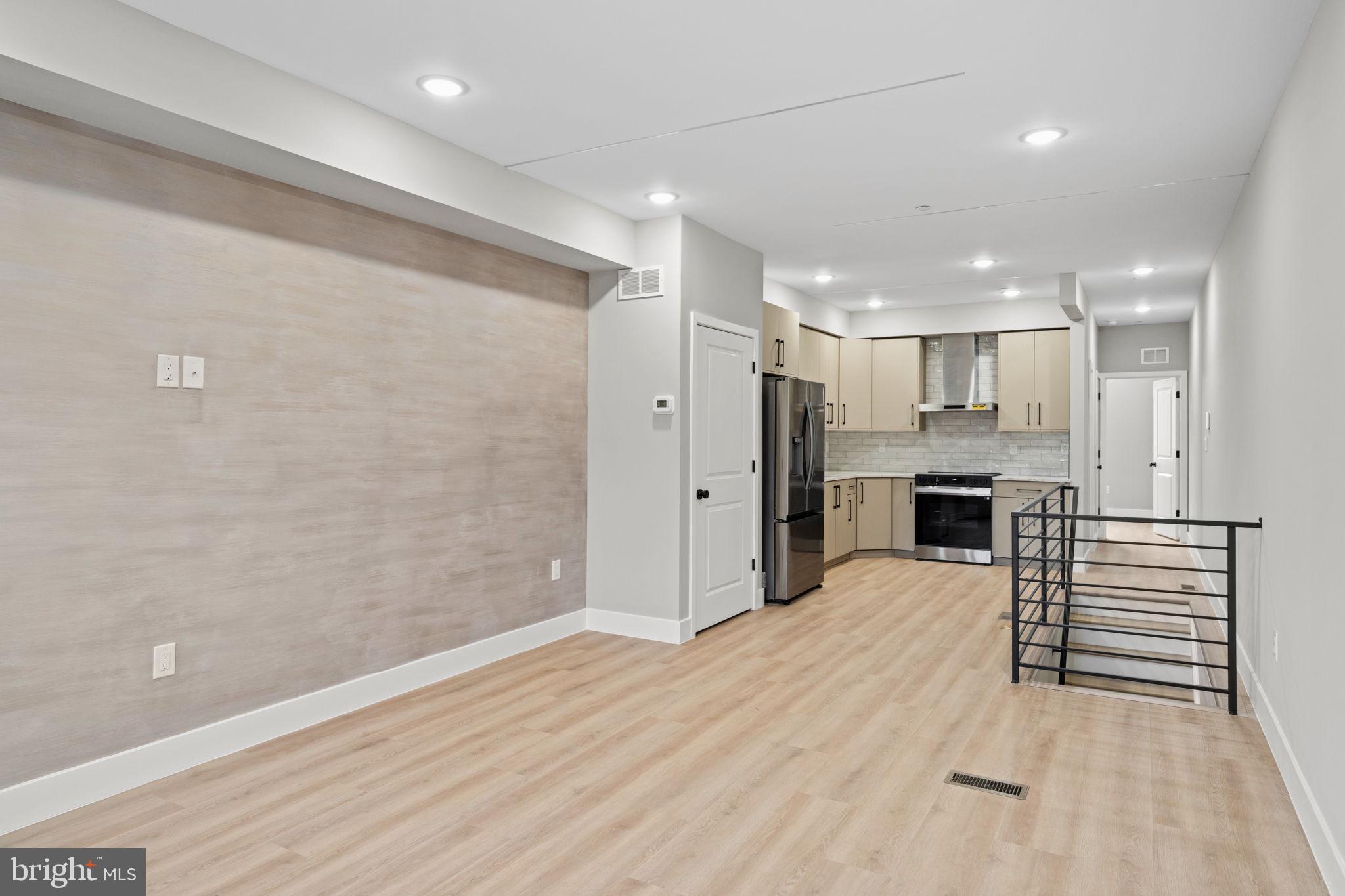 OLDE KENSINGTON - Residential Income