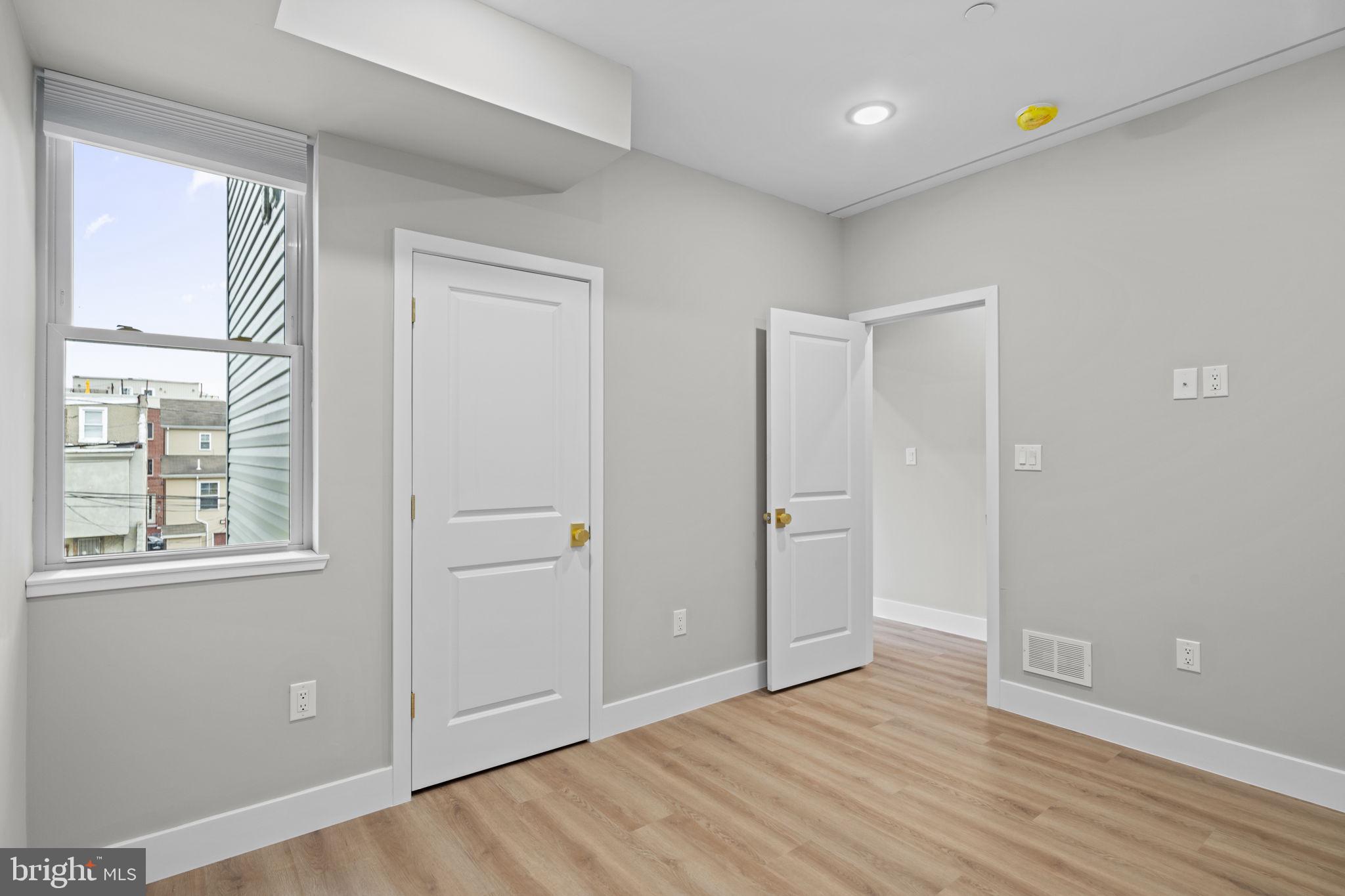 OLDE KENSINGTON - Residential Income