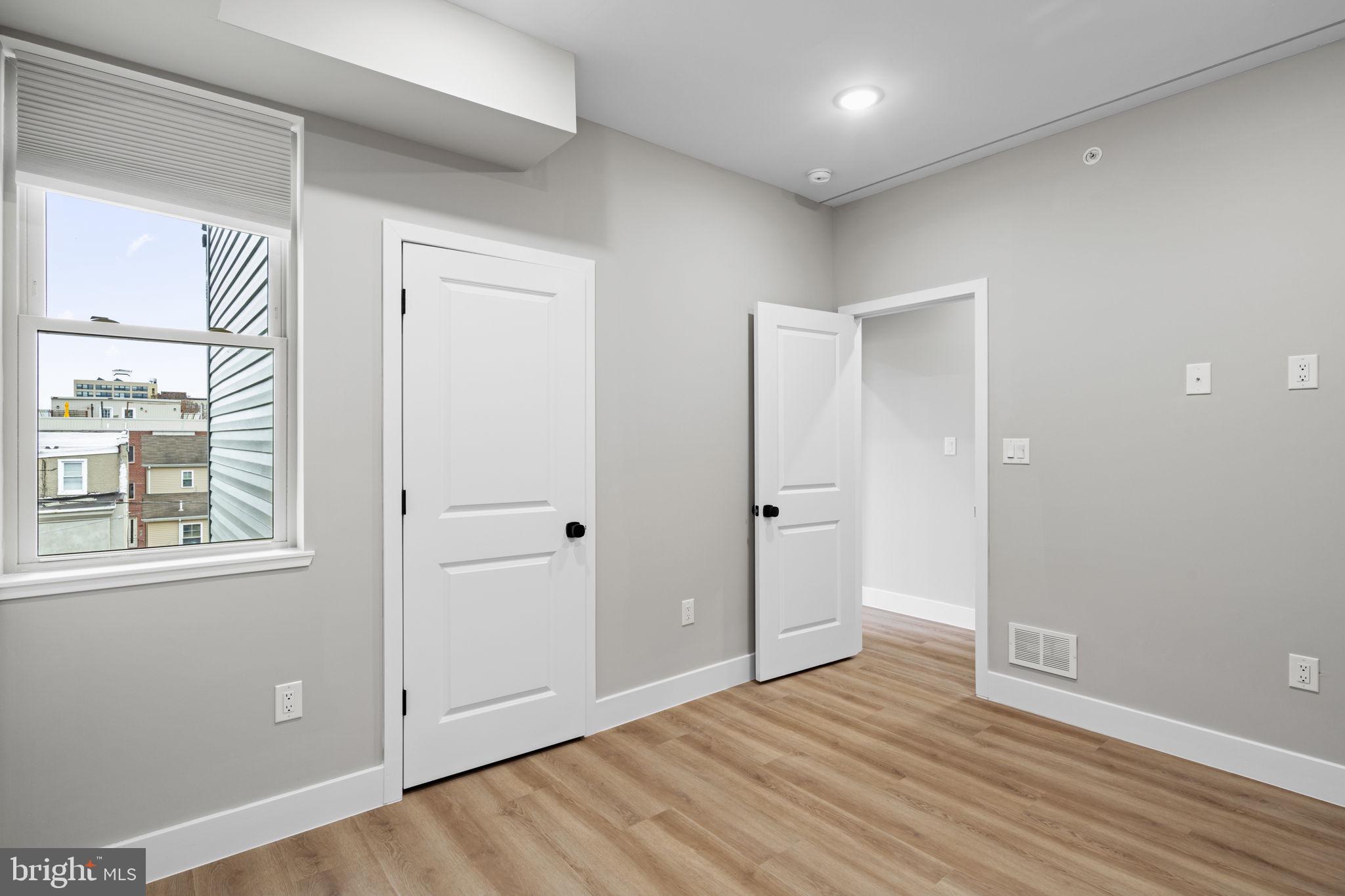 OLDE KENSINGTON - Residential Income