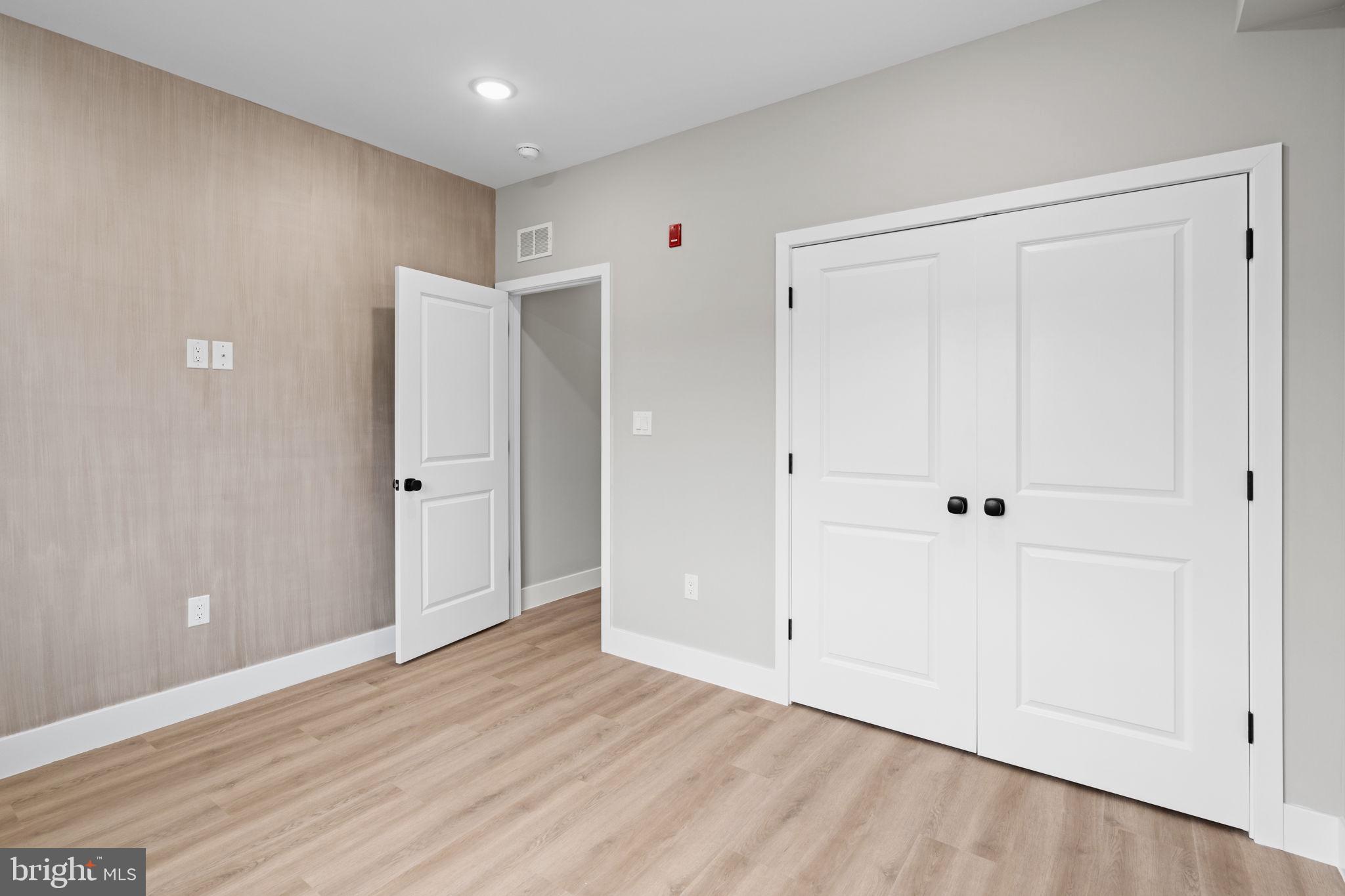 OLDE KENSINGTON - Residential Income