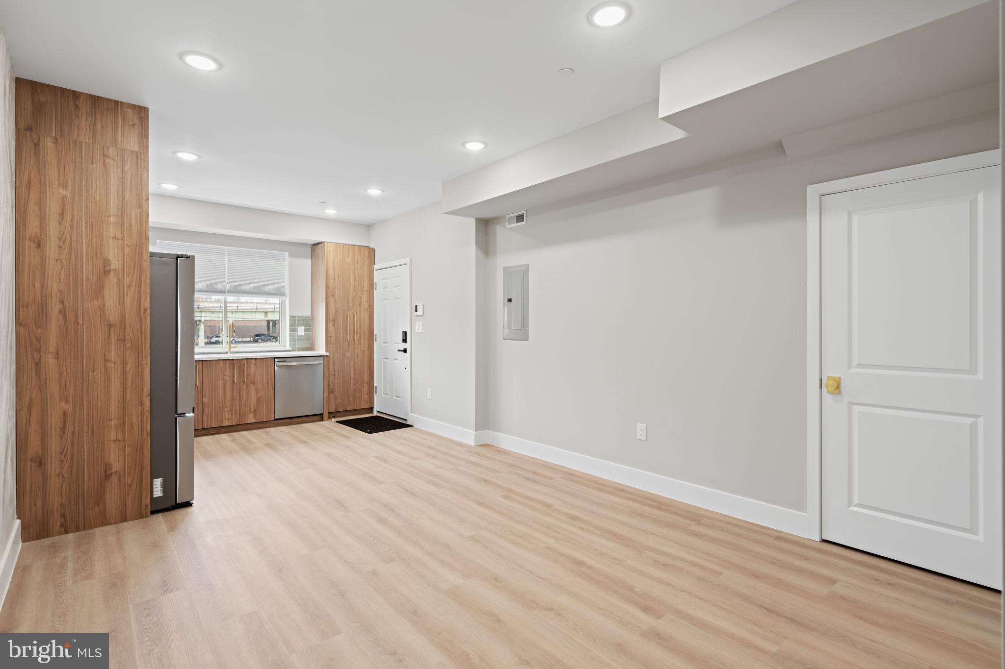 OLDE KENSINGTON - Residential Income