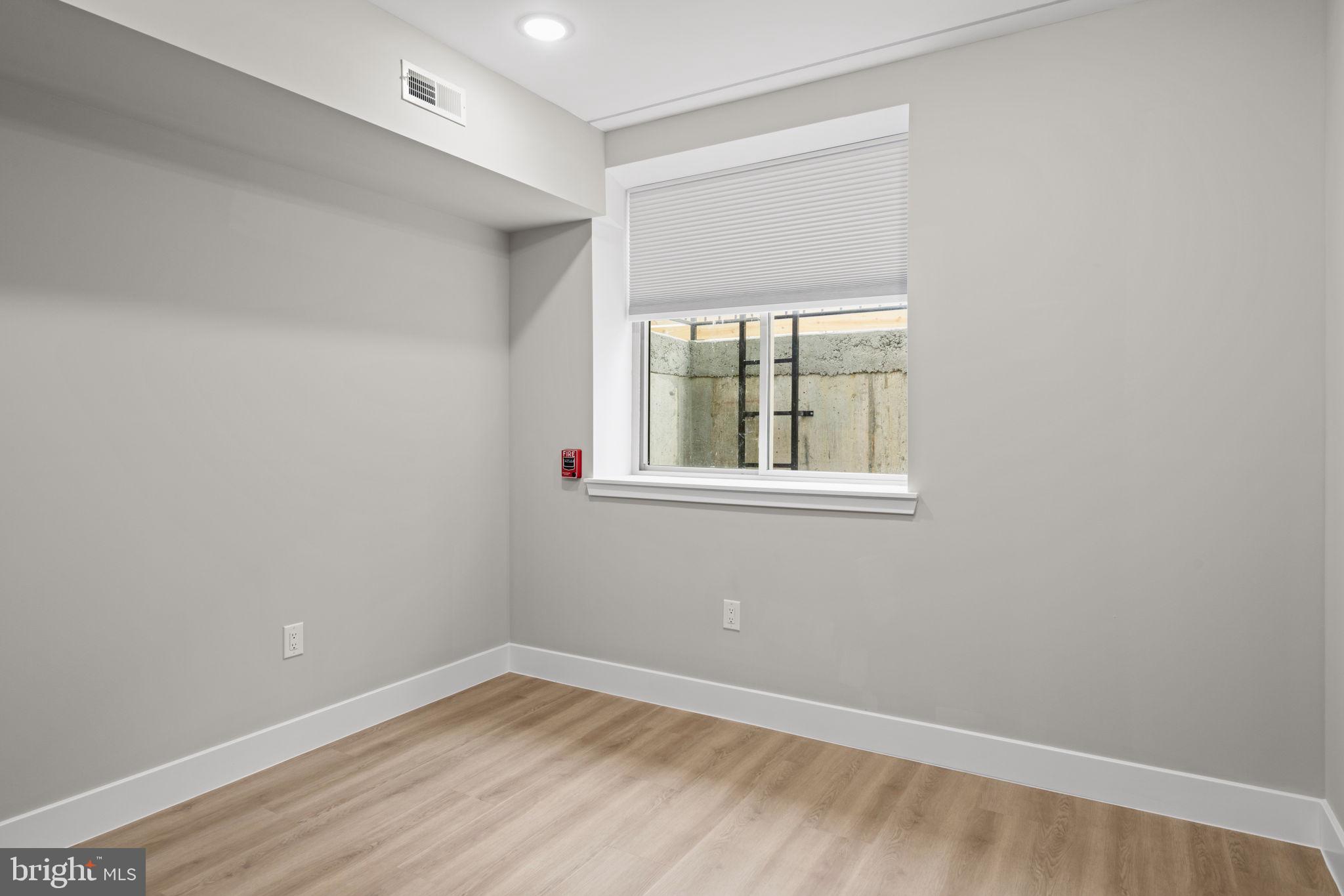 OLDE KENSINGTON - Residential Income