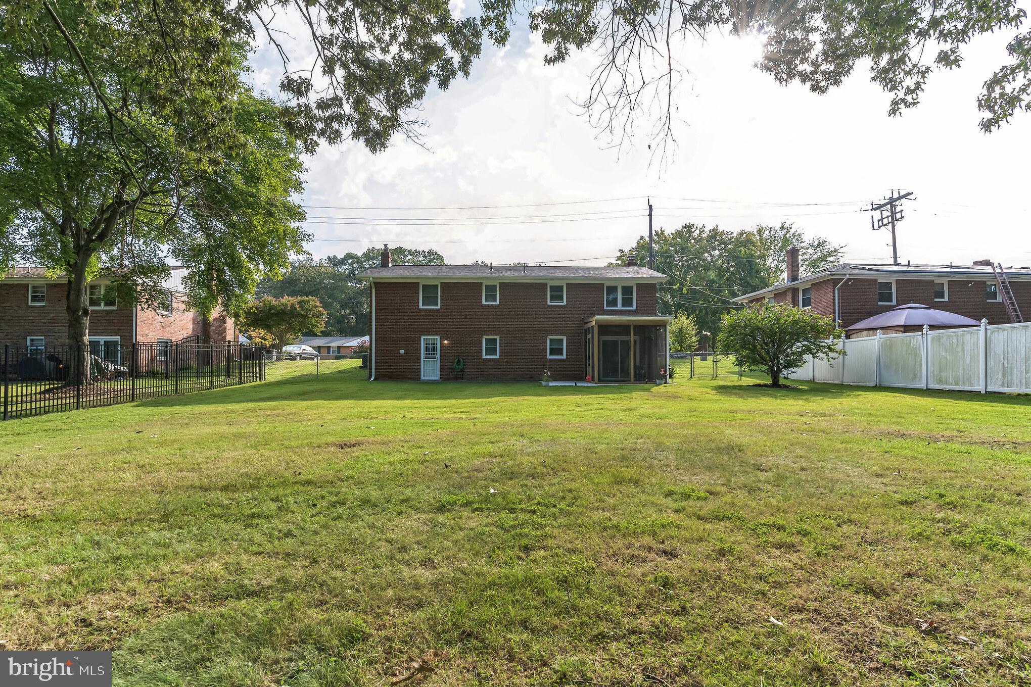 PINEHURST ESTATES - Residential