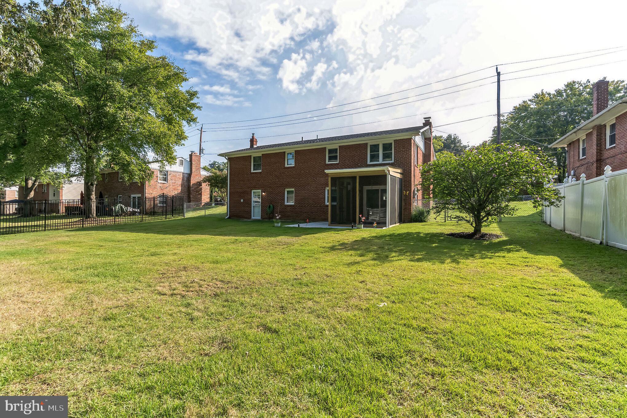 PINEHURST ESTATES - Residential