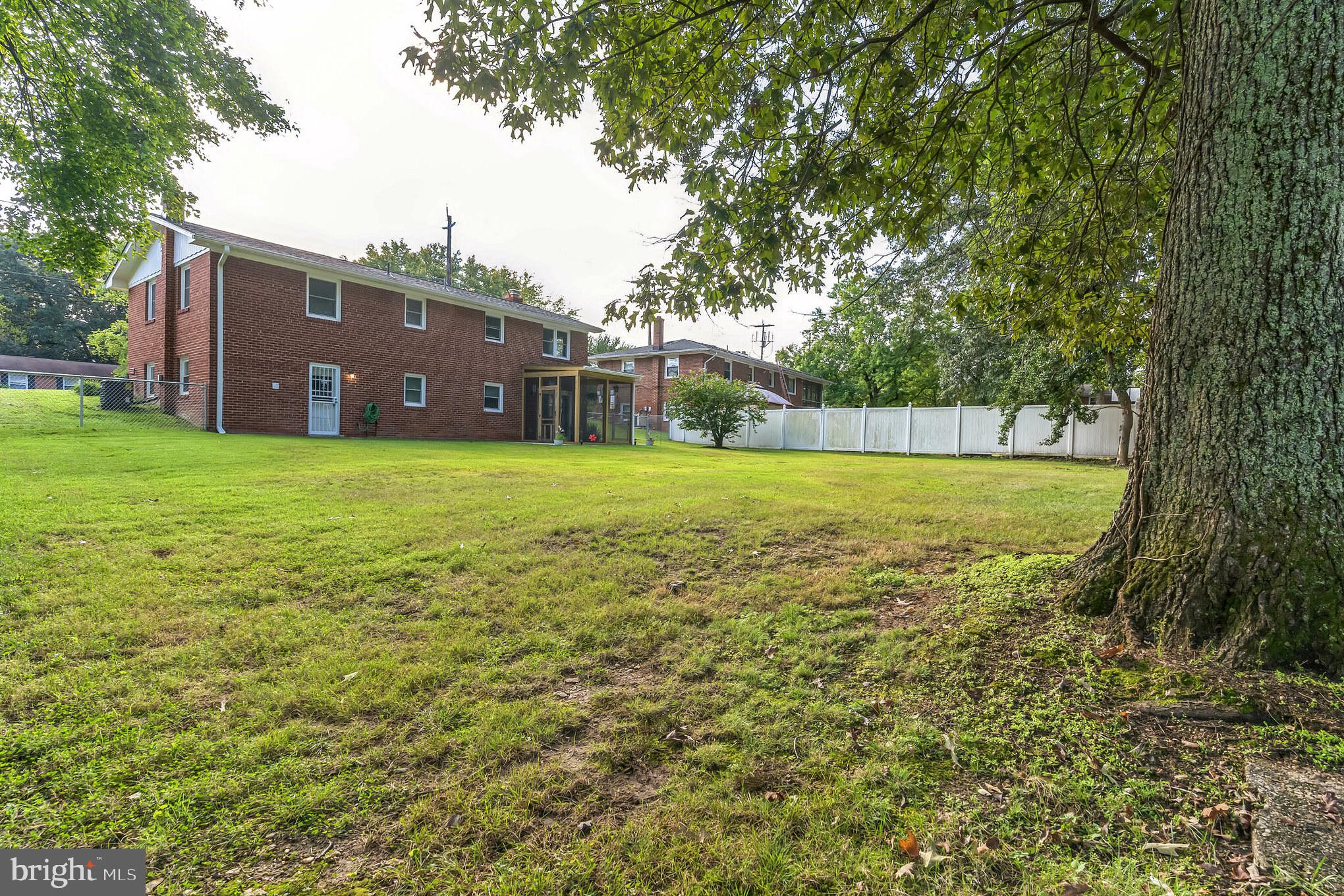 PINEHURST ESTATES - Residential