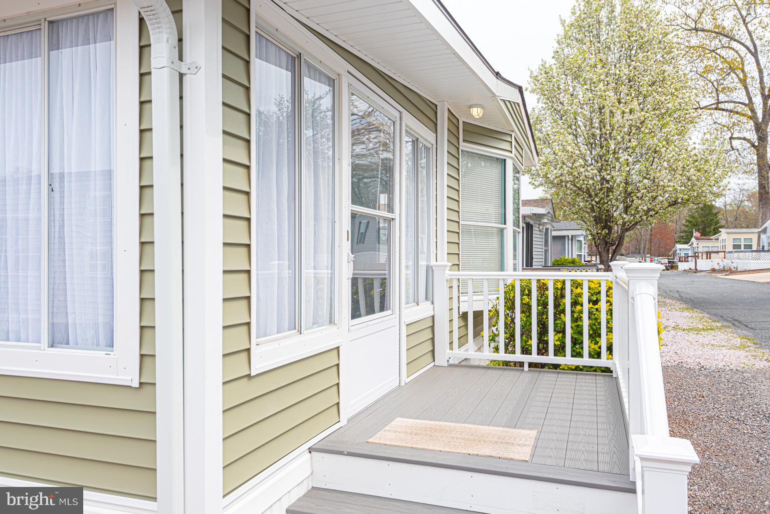 WHITE HORSE PARK II - Residential