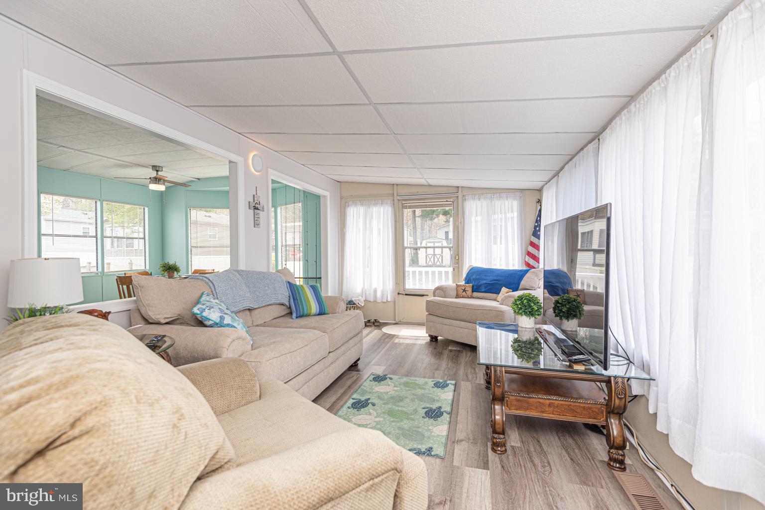 WHITE HORSE PARK II - Residential