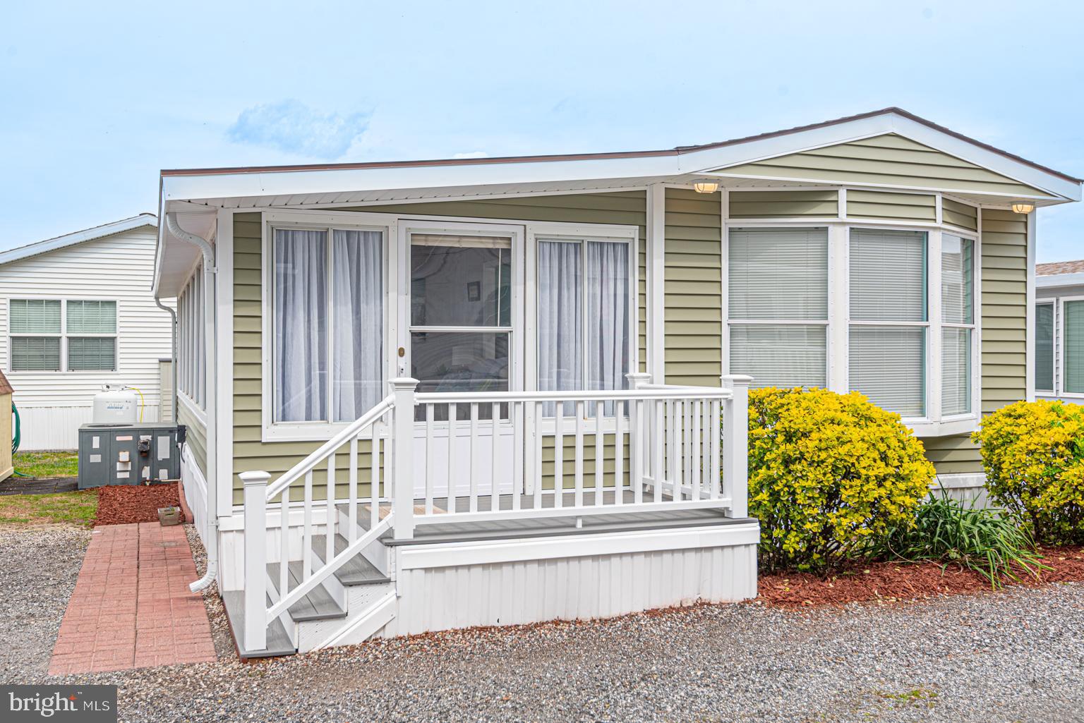 WHITE HORSE PARK II - Residential