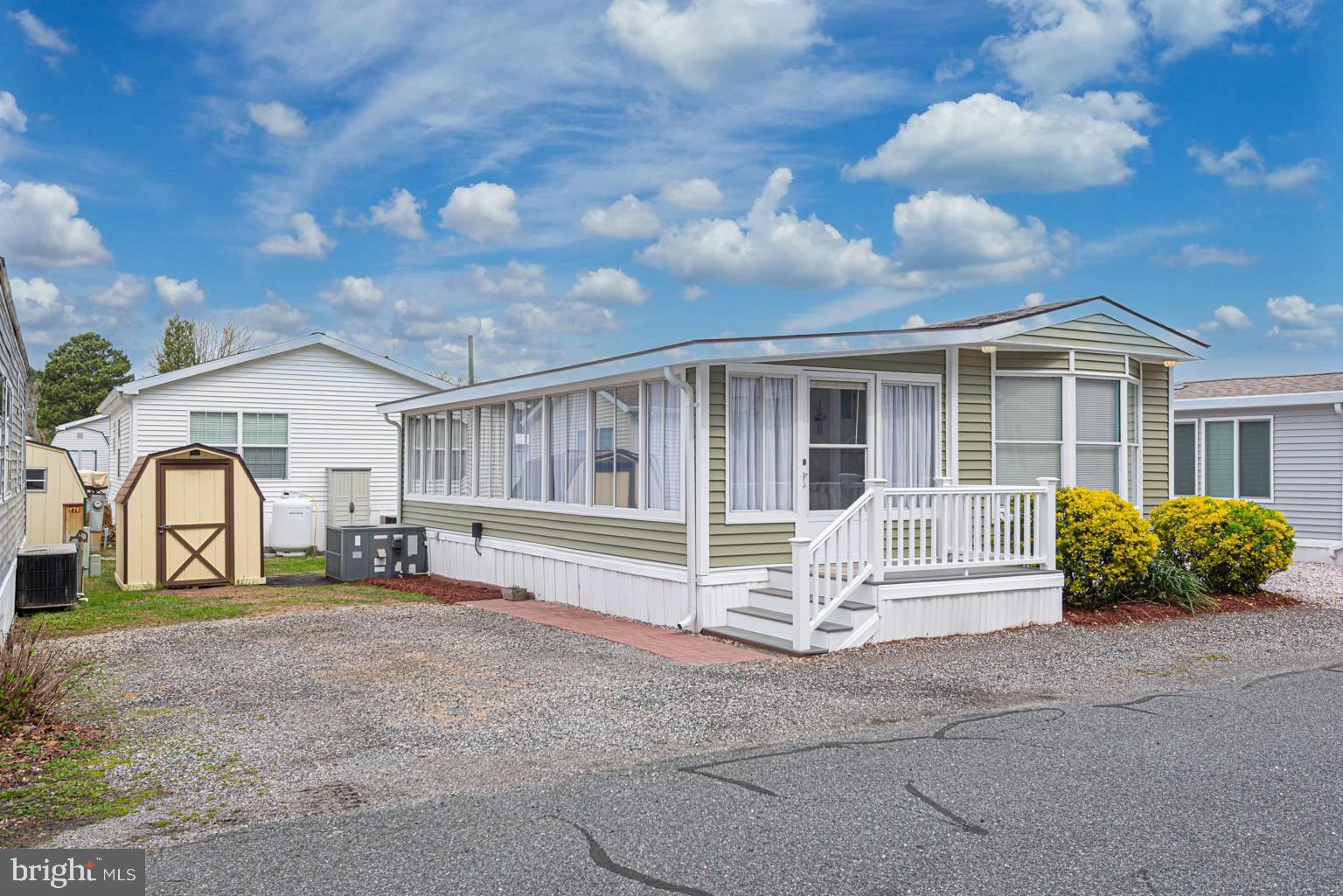 WHITE HORSE PARK II - Residential