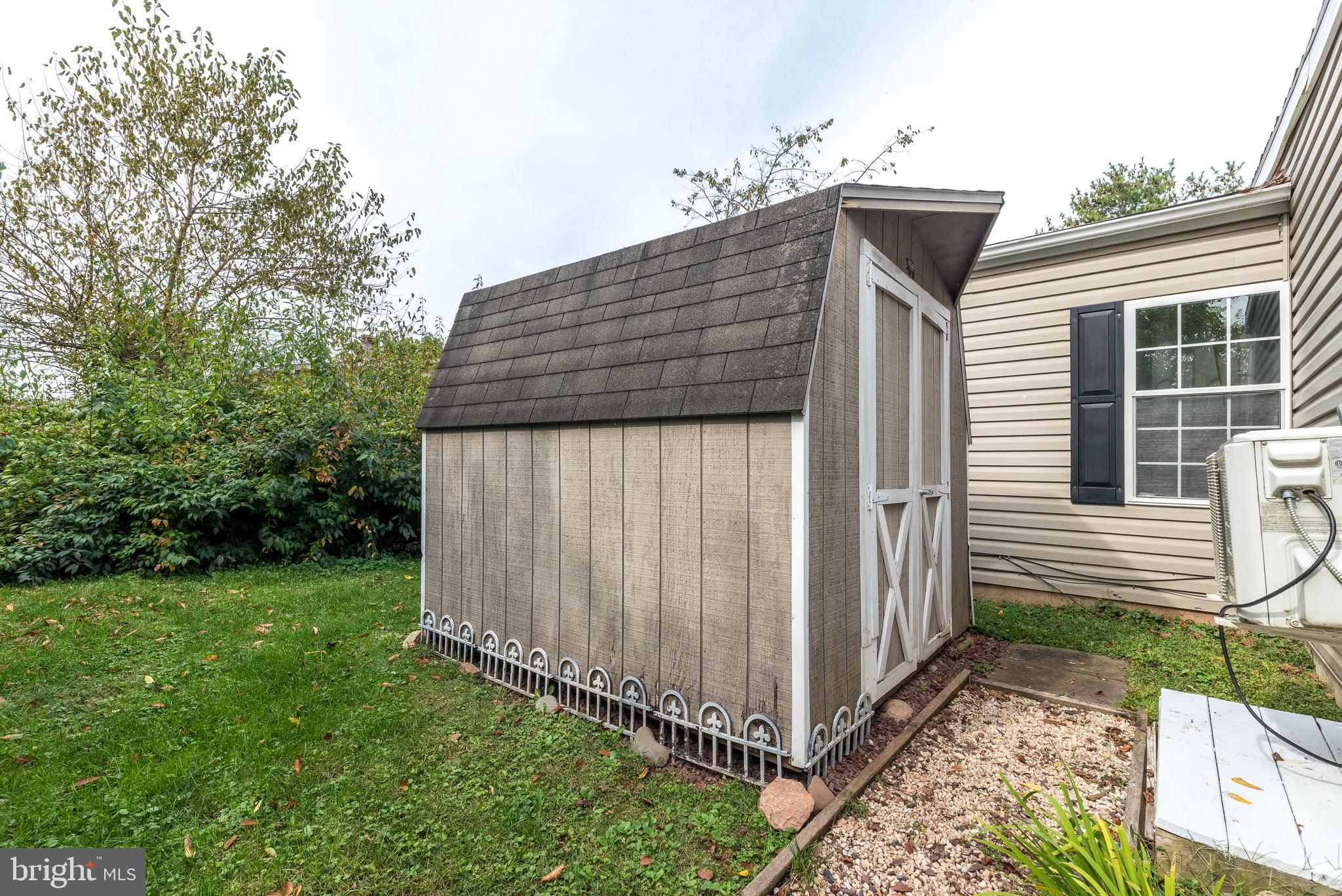 WALNUT MEADOWS - Residential