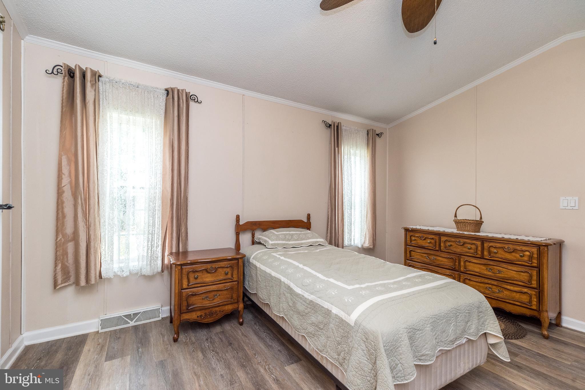 WALNUT MEADOWS - Residential