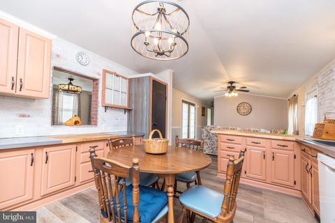 Tiny photo for 25 Chestnut Court E, HARLEYSVILLE, PA 19438 (MLS # PAMC2155190)