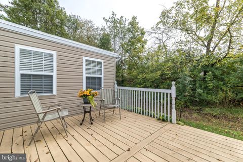 Tiny photo for 25 Chestnut Court E, HARLEYSVILLE, PA 19438 (MLS # PAMC2155190)