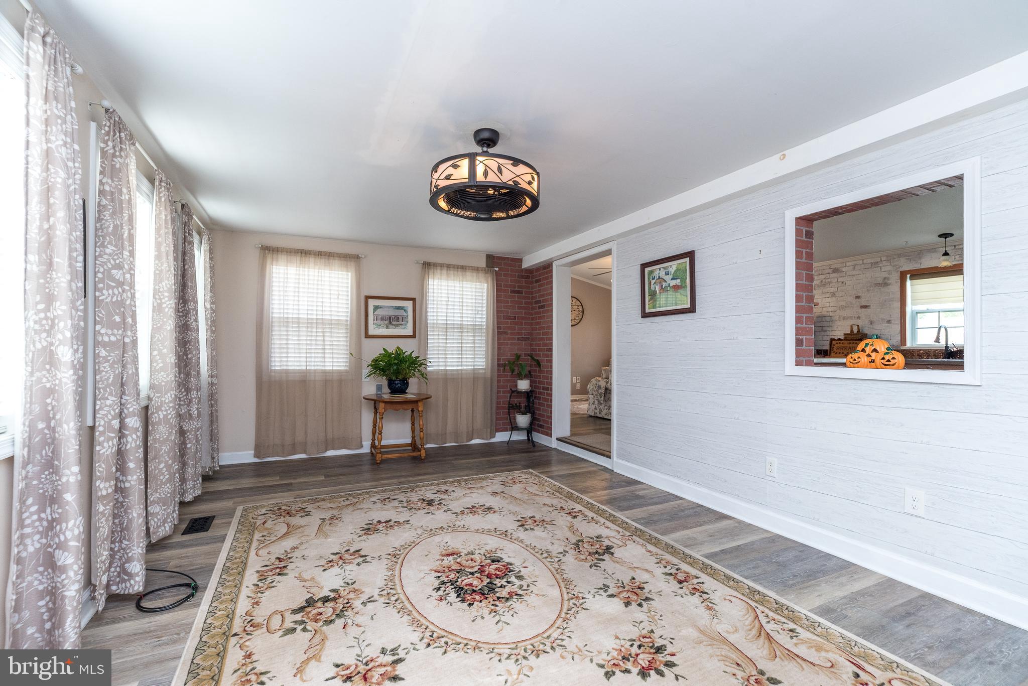 WALNUT MEADOWS - Residential