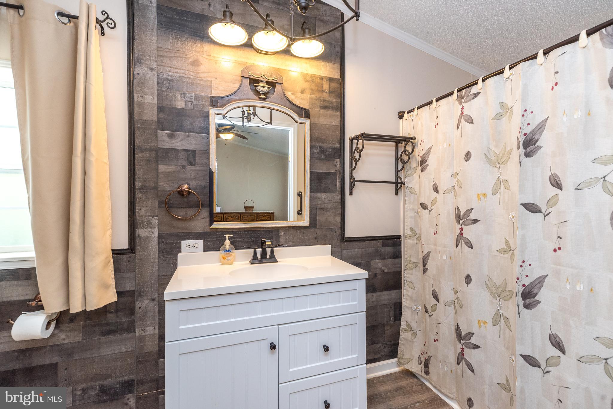 WALNUT MEADOWS - Residential