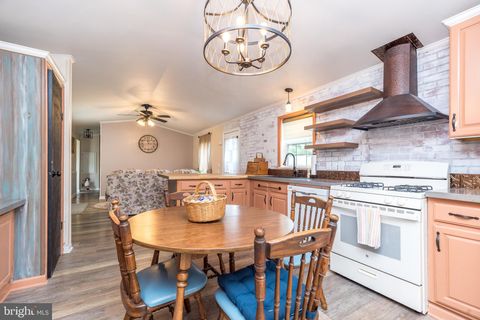 Tiny photo for 25 Chestnut Court E, HARLEYSVILLE, PA 19438 (MLS # PAMC2155190)