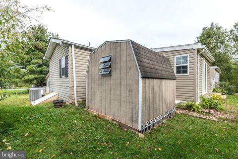 Tiny photo for 25 Chestnut Court E, HARLEYSVILLE, PA 19438 (MLS # PAMC2155190)