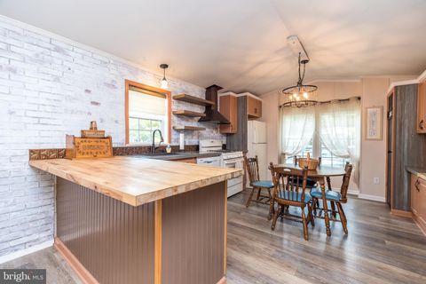 Tiny photo for 25 Chestnut Court E, HARLEYSVILLE, PA 19438 (MLS # PAMC2155190)