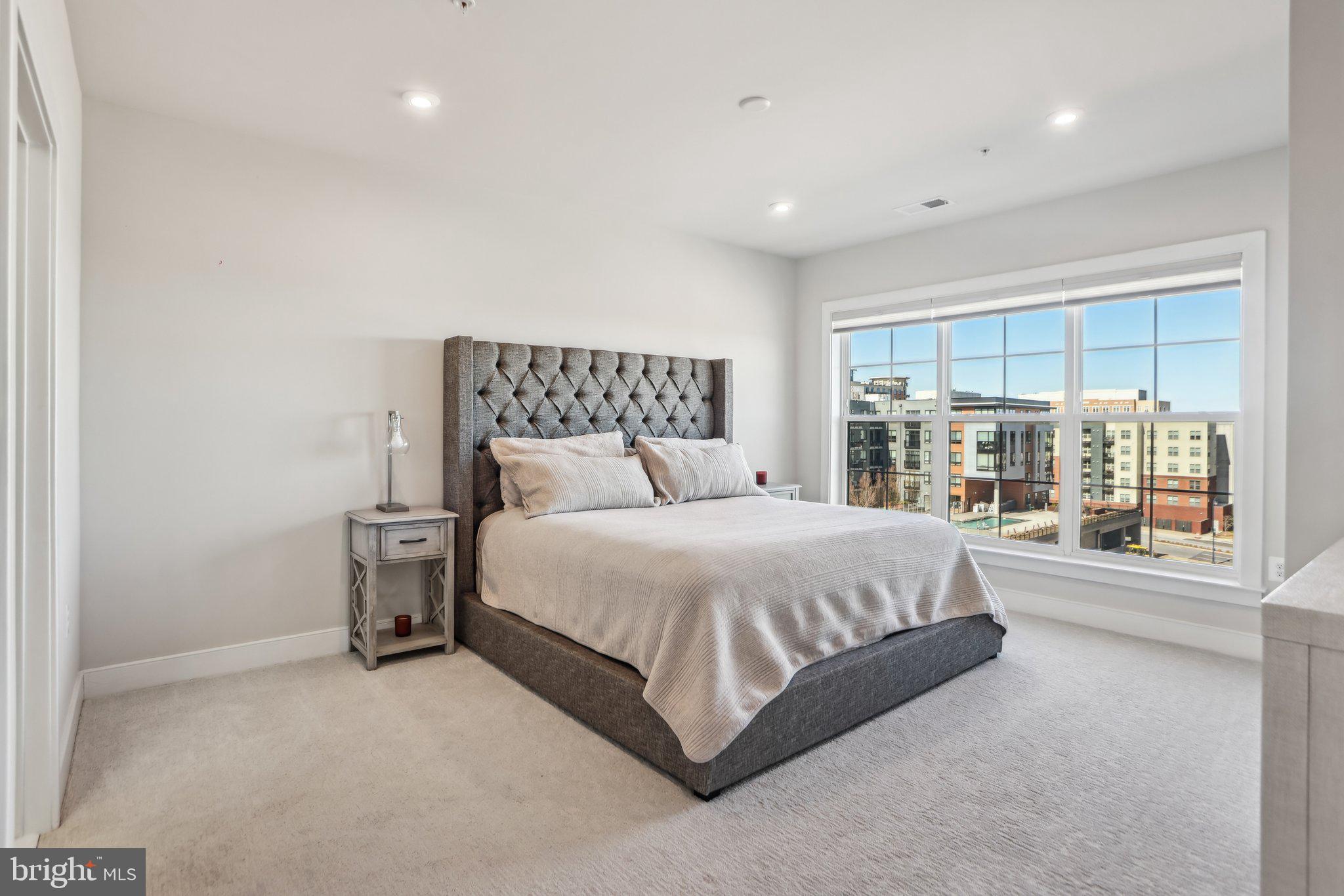 THE FLATS AT NATIONAL HARBOR - Residential