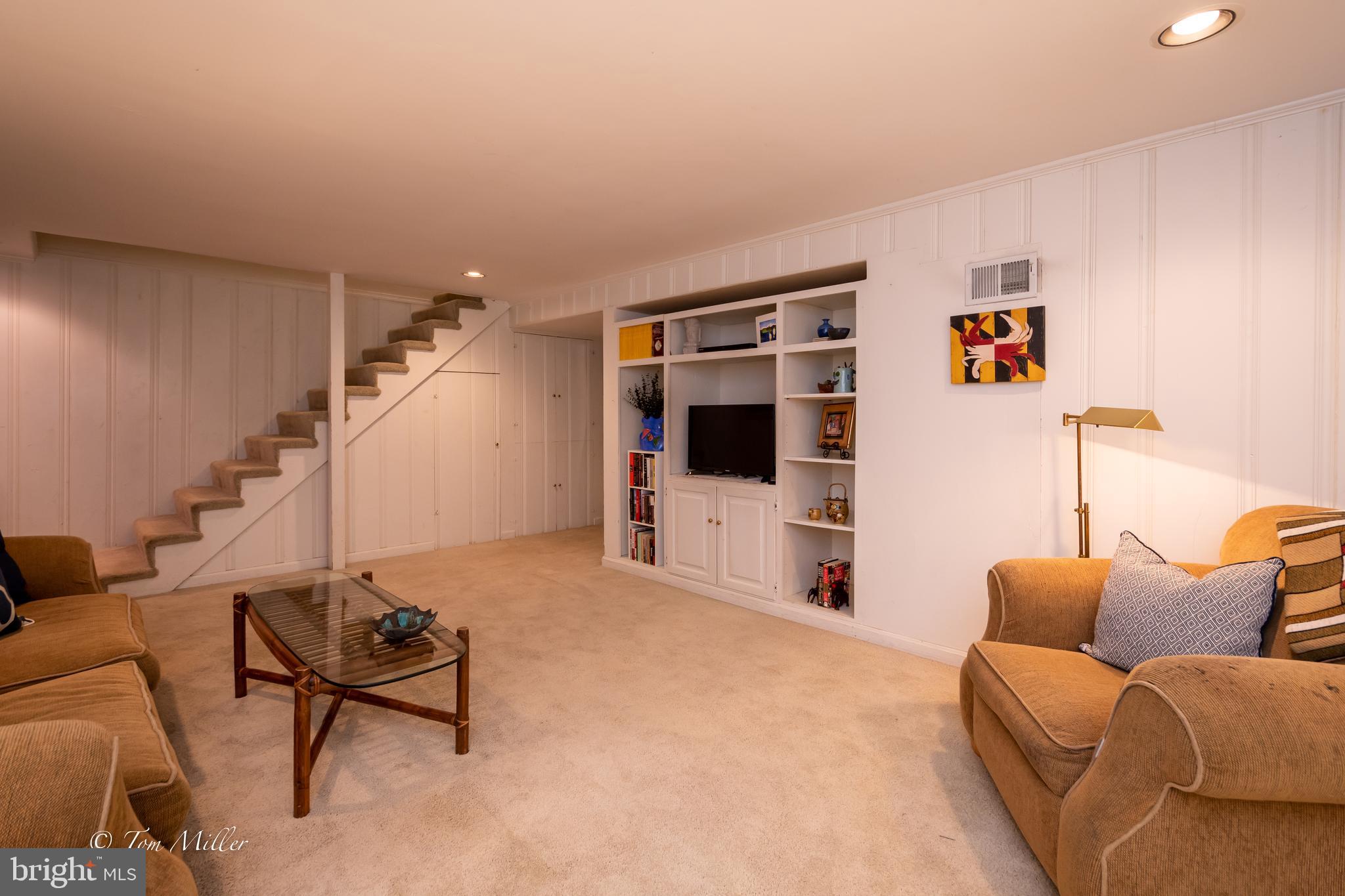 CHARLES TERRACE - Residential