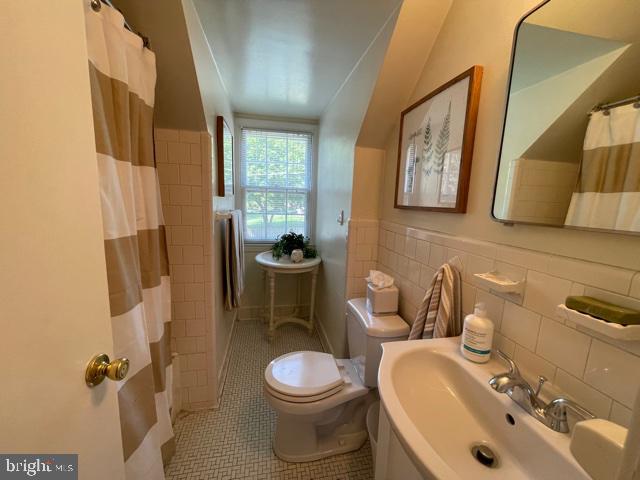 CHARLES TERRACE - Residential