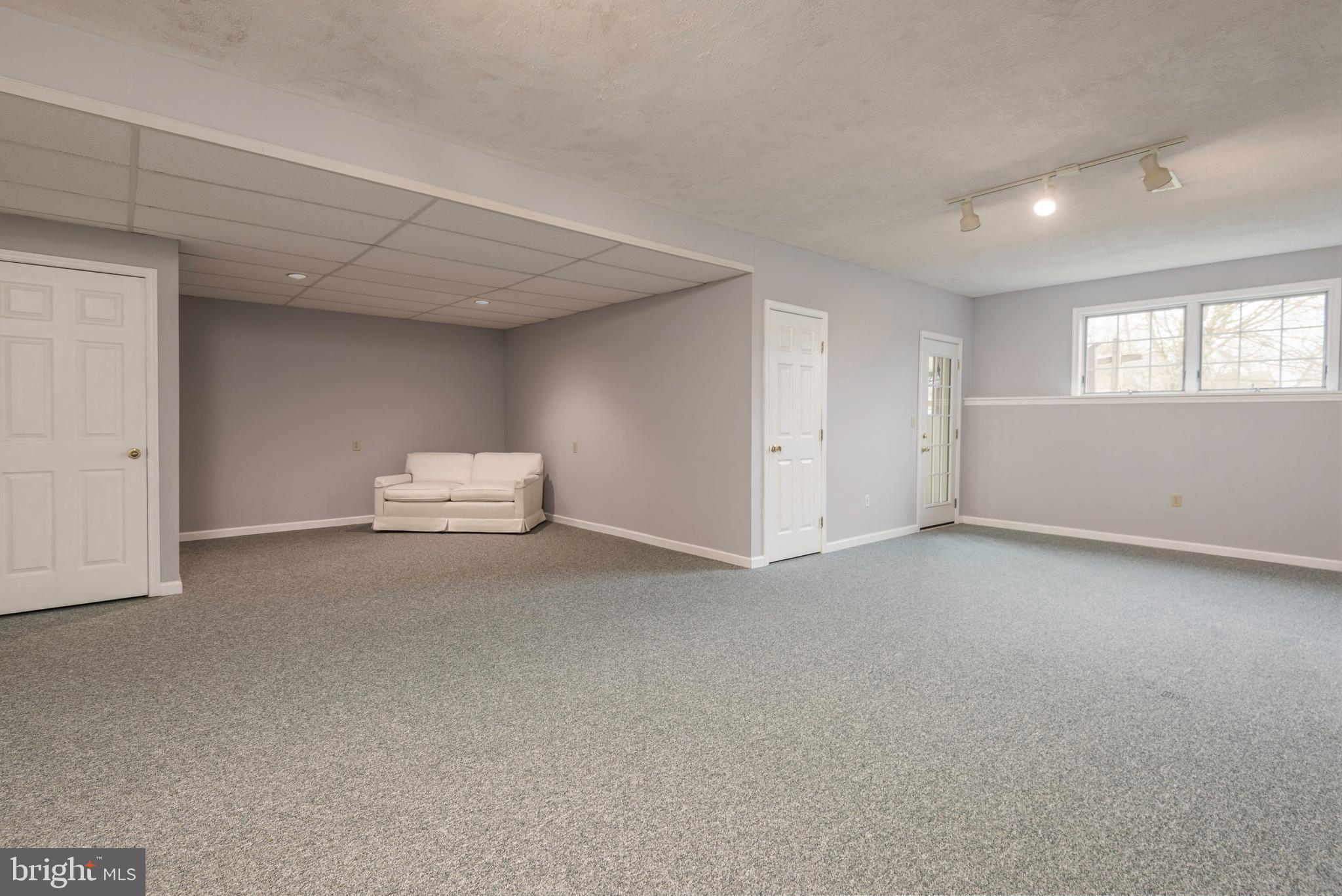 KNOLLS OF BIRMINGH - Residential