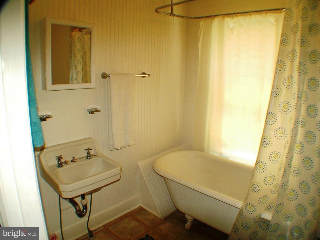 OLD TOWN WINCHESTER - Residential Income