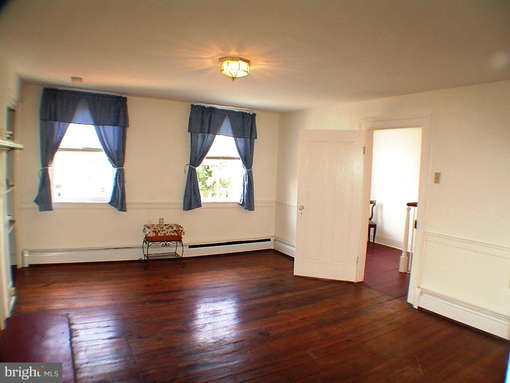 OLD TOWN WINCHESTER - Residential Income