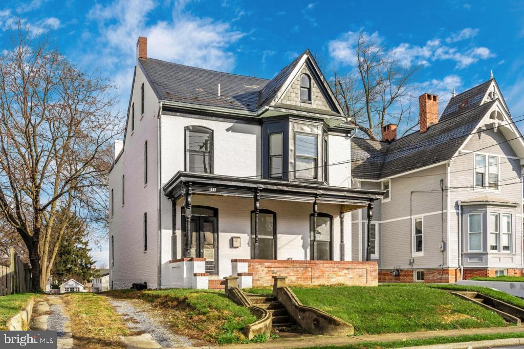 DOWNTOWN FREDERICK - Residential Lease