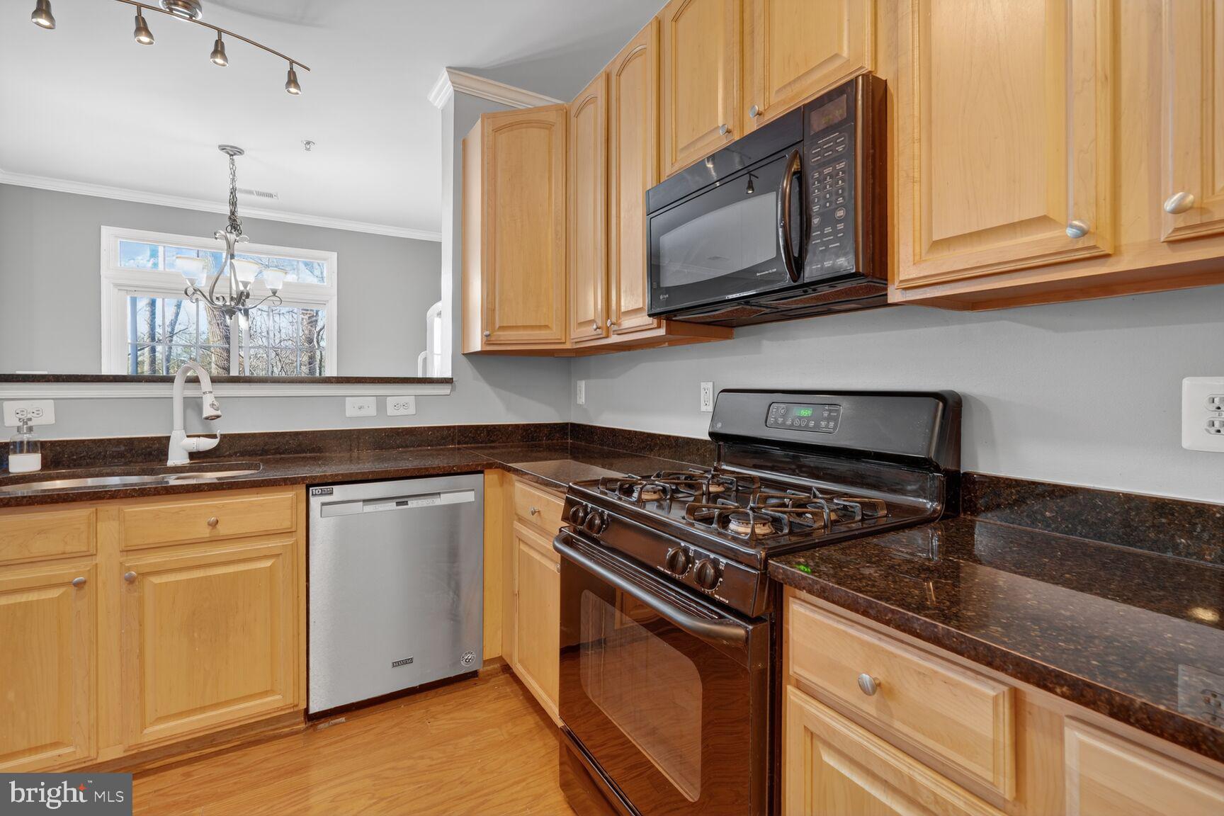 LORTON STATION - Residential