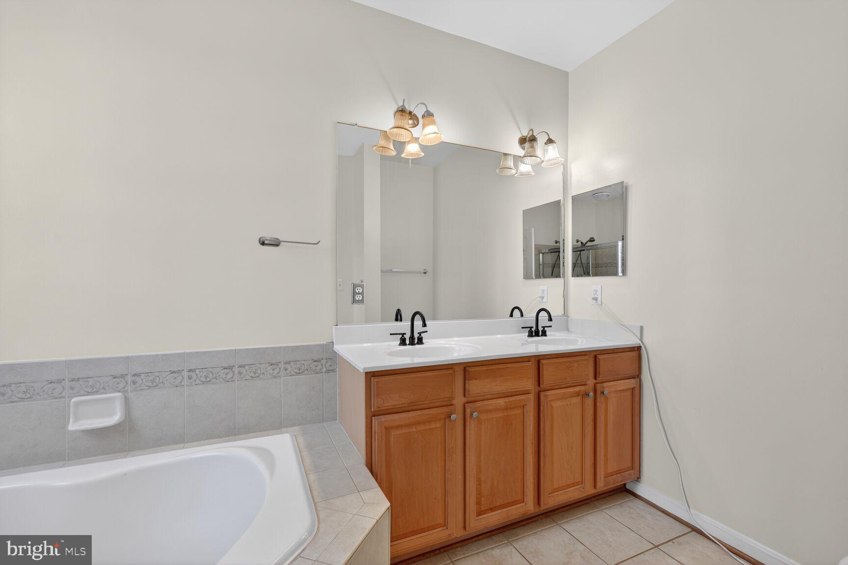 LORTON STATION - Residential