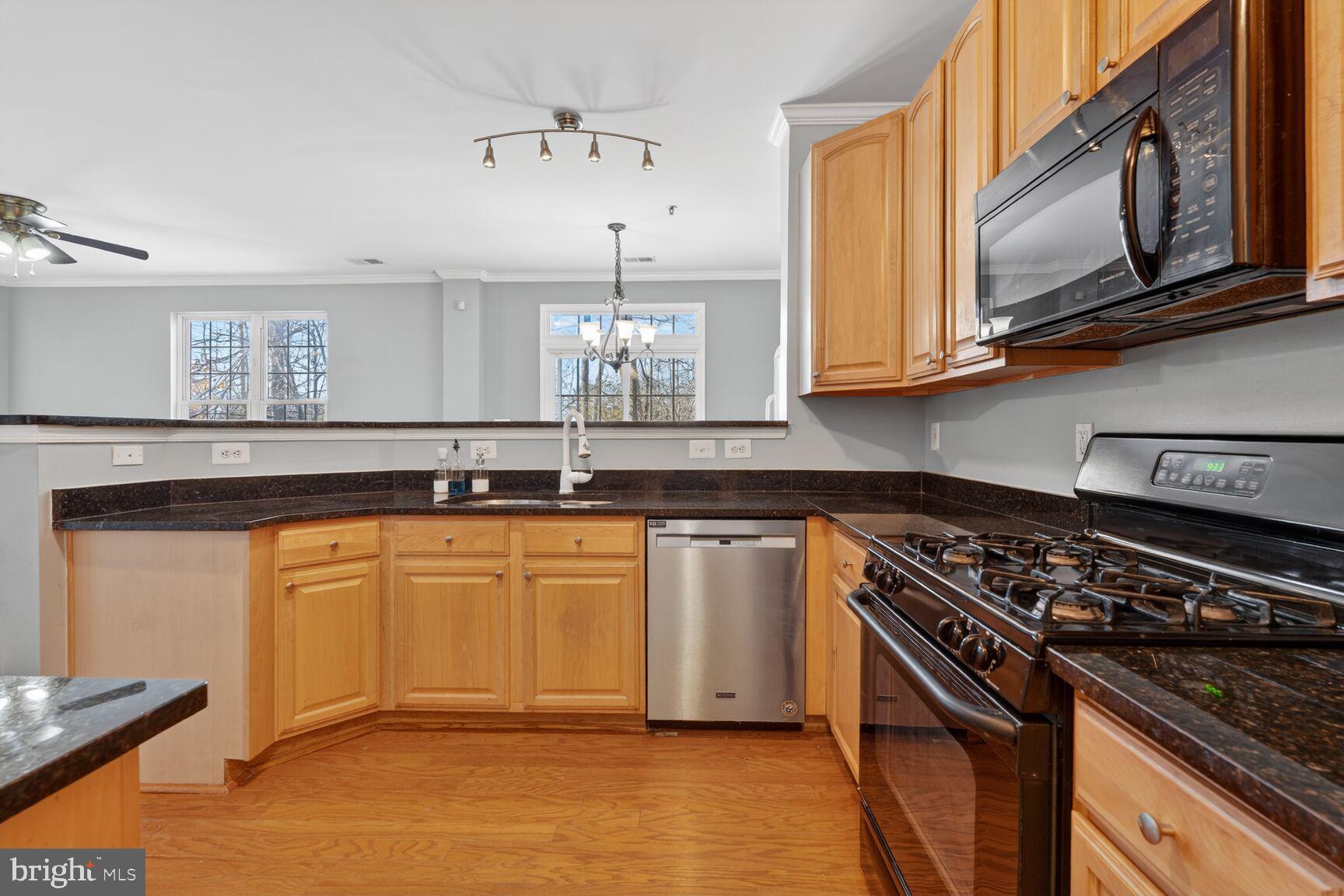 LORTON STATION - Residential