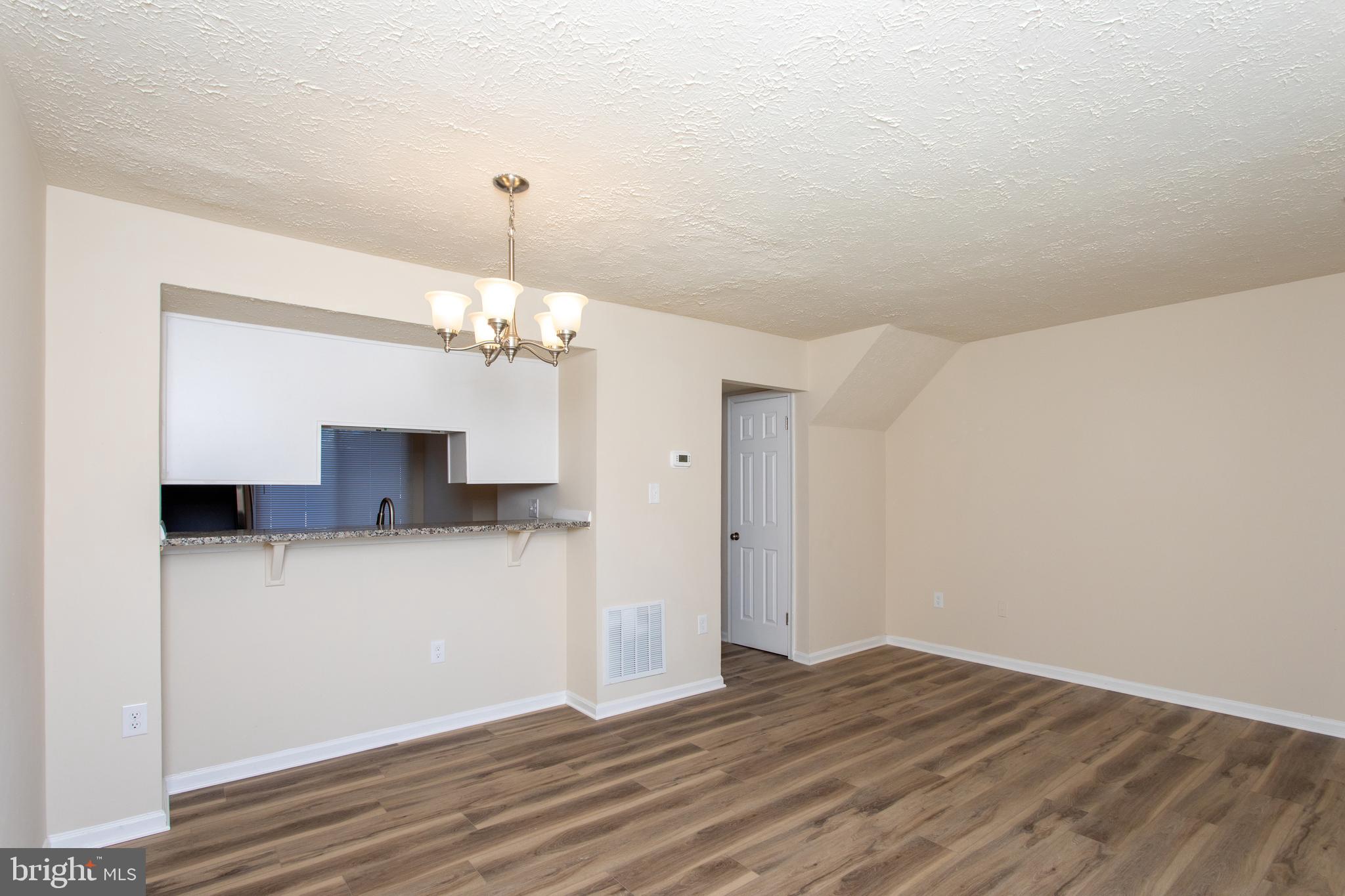 ST CHARLES HUNTINGTON - Residential